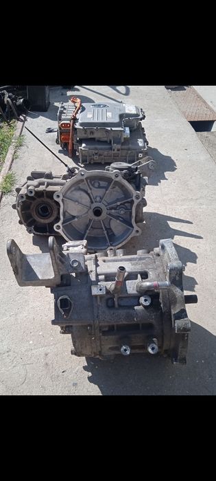 Hyundai Ionic electric 16-22.  Инвертор распределительный блок 150$.