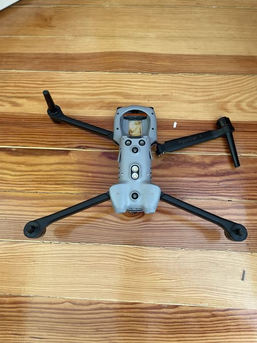 Autel evo 2 v3 на запчастини або ремонт