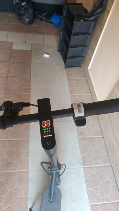 Sprzedam hulajnogę dobrostanie prawie nieuzowane fajnie się jeździ