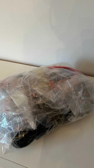 LEGO Compatível - Technic Ferrari - Ferrari SF-24 com 1361 peças