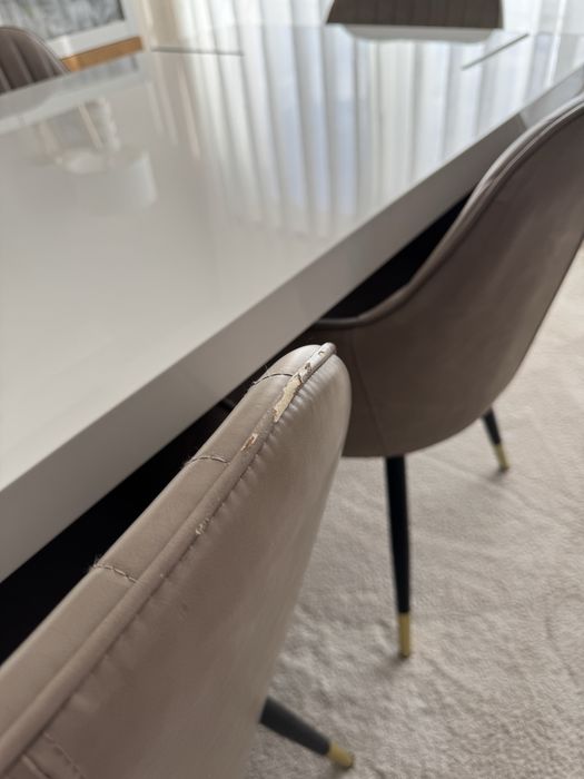 Conjunto Mesa e 6 Cadeiras
