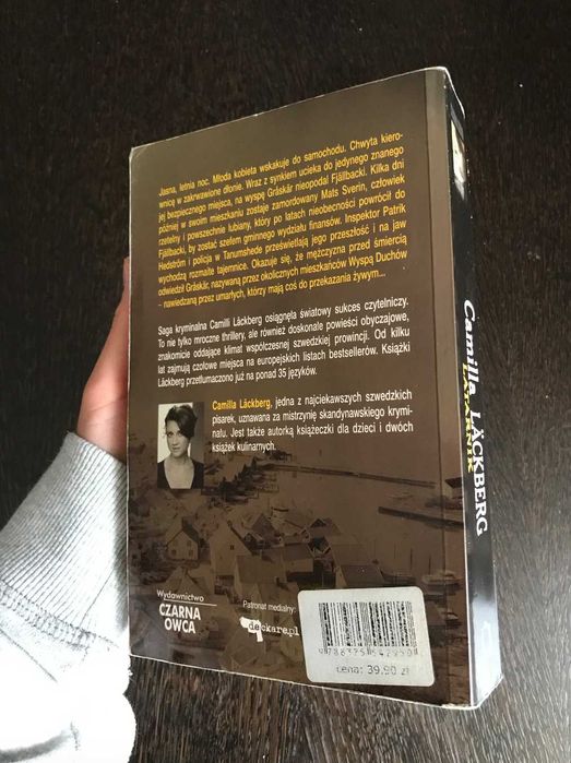 Latarnik Camilla Lackberg