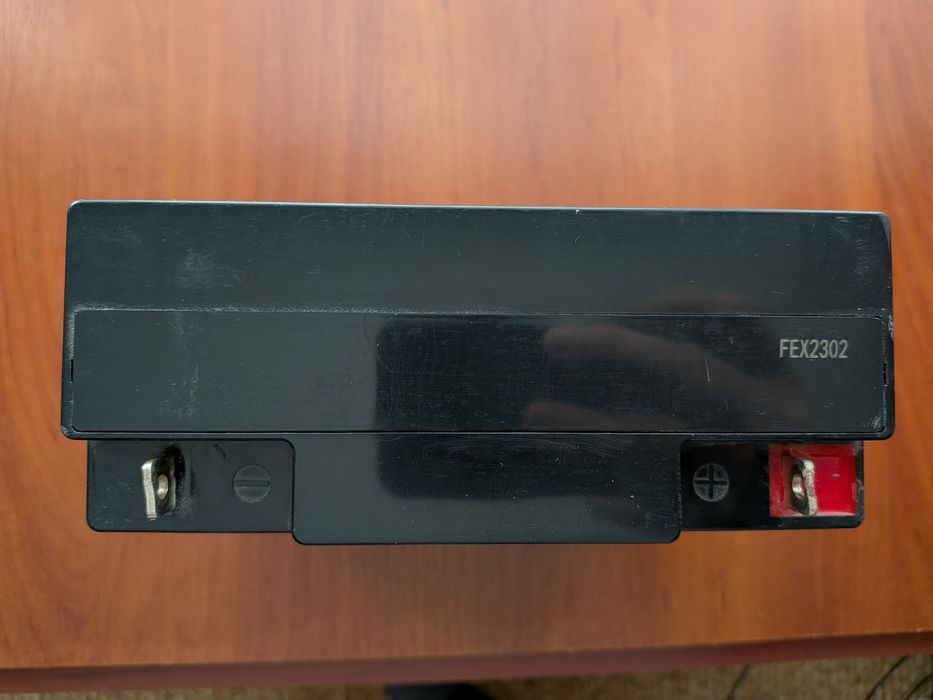 акумулятор свинцево-кислотний