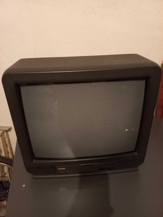 Televisor Sanyo 55 cm com comando64750806504451121
