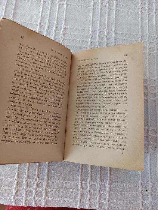 Livro "Neve sobre o mar" Joaquim Paço D'Arcos  1942.