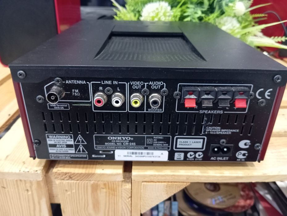 Odtwarzacz CD Onkyo CR-245 + głośniki D-T05