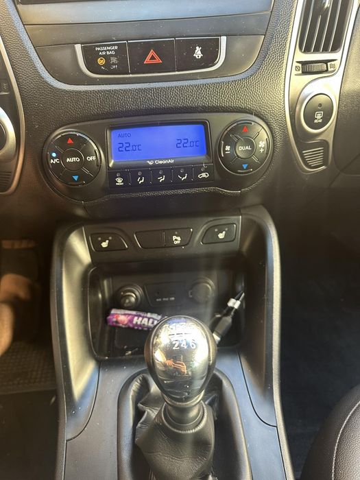 Продам Hyundai ax35