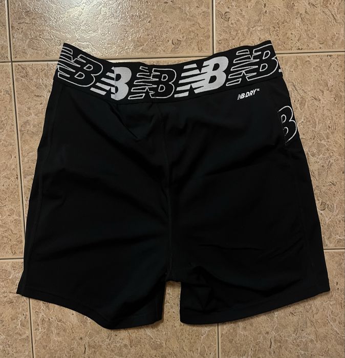 Шорти жіночі спортивні New Balance