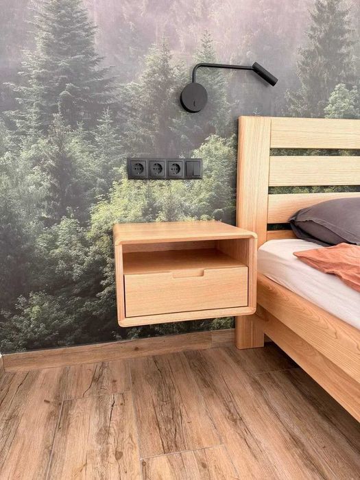 Підвісна приліжкова тумба з масиву дерева / Стильна та надійна навісна тумба / Натуральна деревина