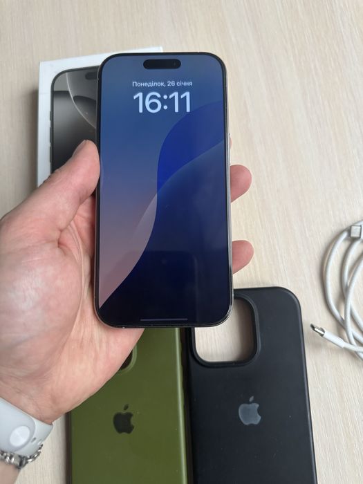 iPhone 16 Pro 256, стан нового, акум 94, неверлок