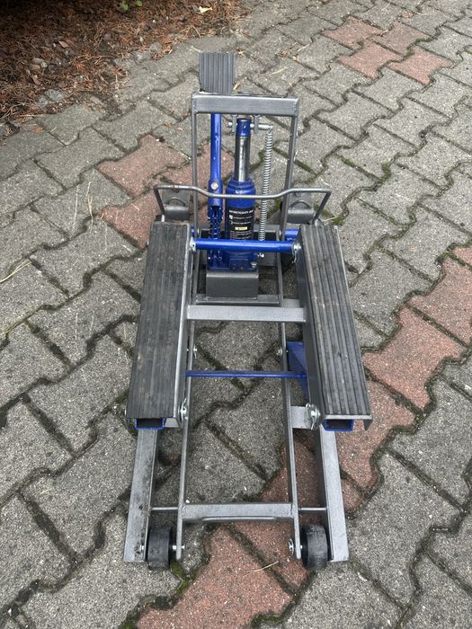 Podnośnik motocyklowy 680 kg ATV Jack