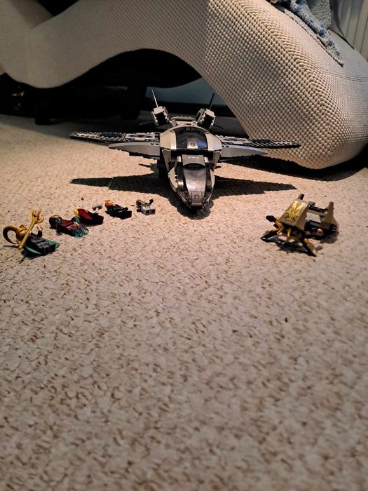 LEGO Marvel Super Heroes 6869 Quinjet Aerial Battle