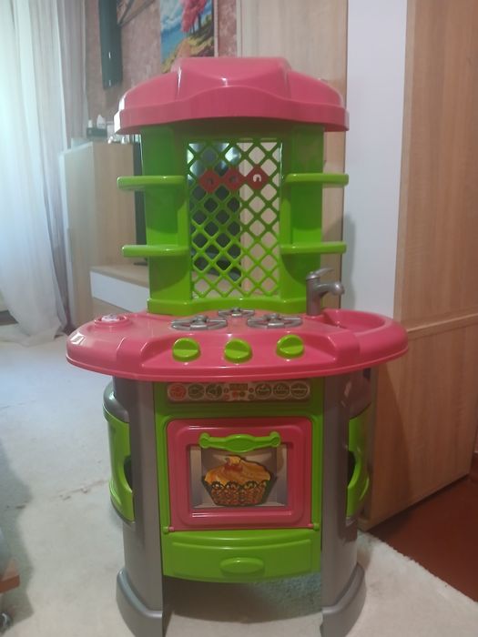Продам  Дитяча кухня іграшкова кухня