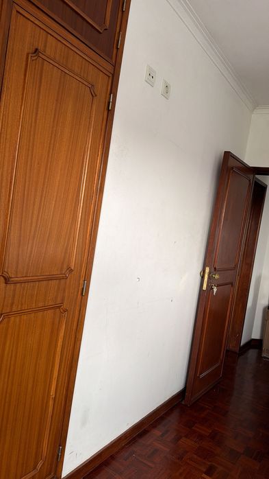 Quarto para arrendar em Carcavelos