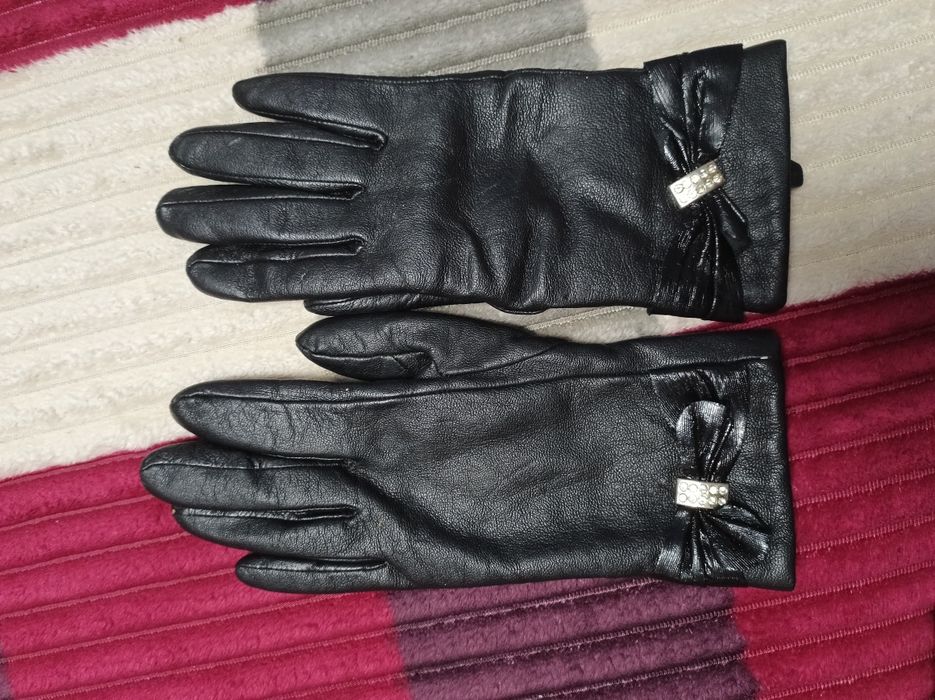 Шкіряні перчатки