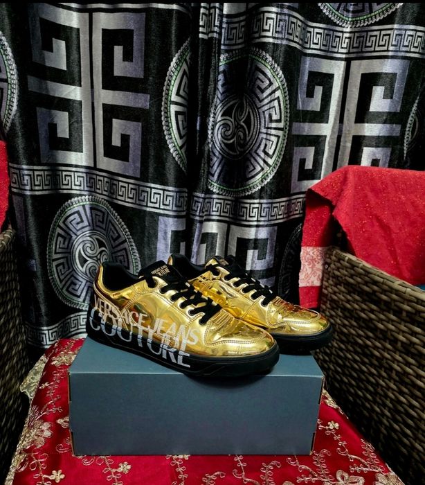 Espetaculares TENIS homem VERSACE GOLDEN