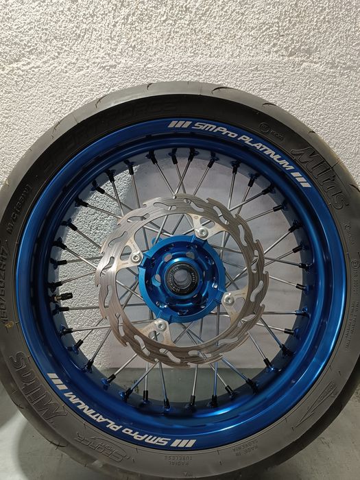 Suzuki RMZ 450 rodas super motard