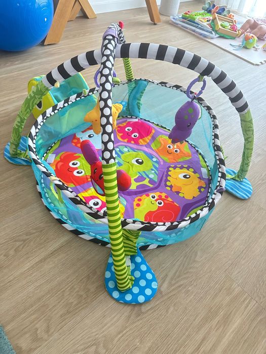 Tapete & Ginásio para Bebé com Bolas