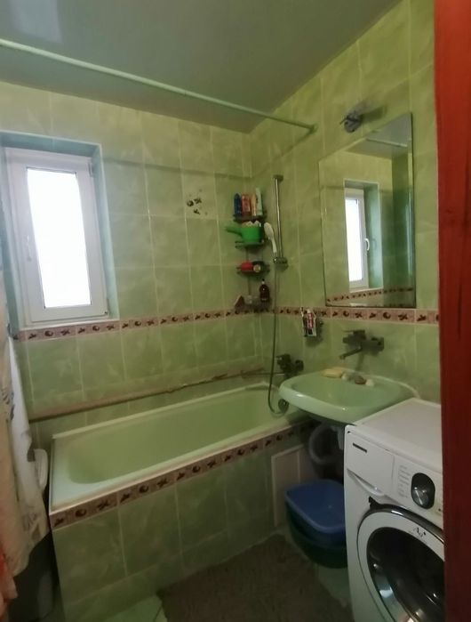 Здам кімнату для проживання дівчини. Басів кут.