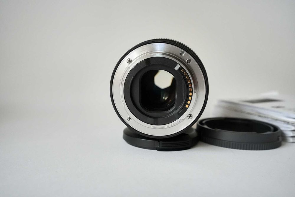 Об'єктив Sony E 15mm f/1.4 G (SEL15F14G) у відмінному стані