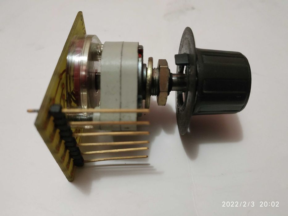 Тумблеры, кнопки, пакетные переключатели, микровыключатели про-во СССР ...