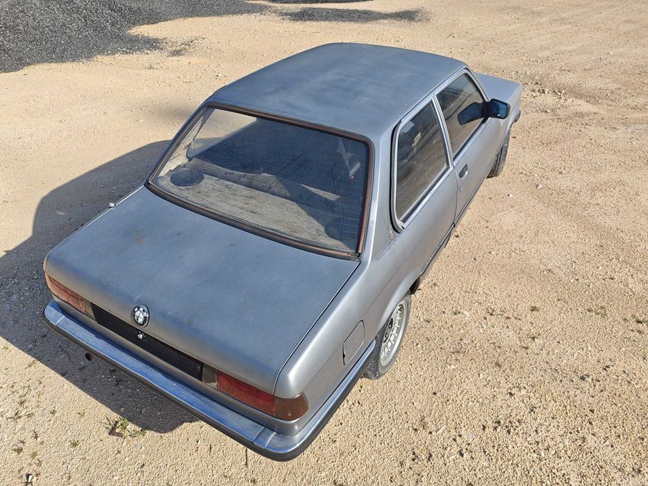 BMW E21 318 Clássico