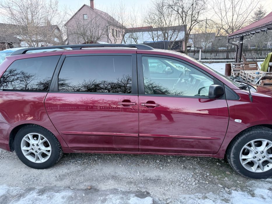 Toyota Sienna 4x4