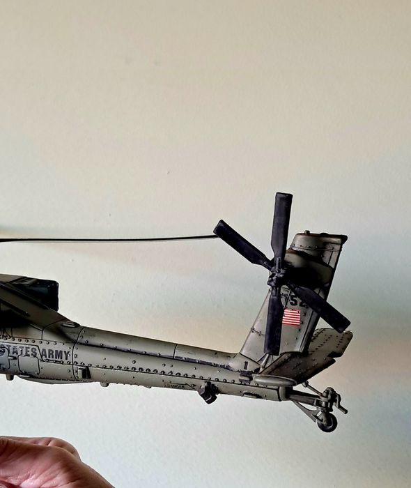 Helicóptero Apache AH-64