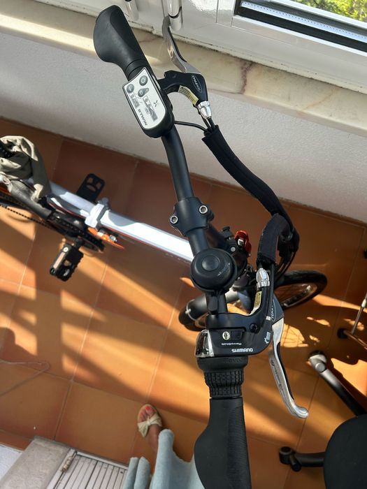 Bicicleta eletrica dobravel como nova B’Twin Tilt 500