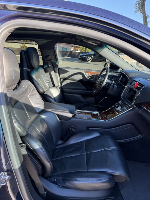 Lincoln Continental
