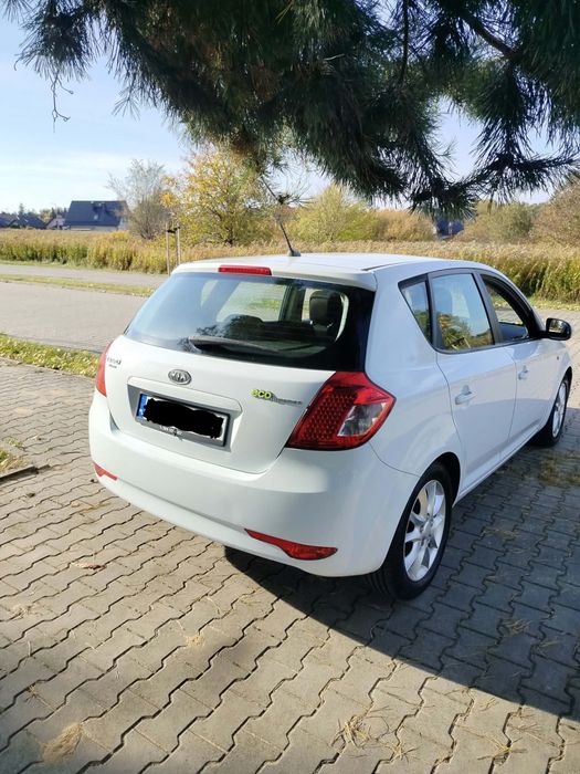 Kia Ceed-zadbana