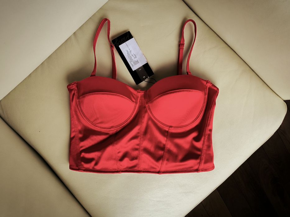 Gorset satynowy z miseczkami push up zjawiskowy elegancki klasyczny