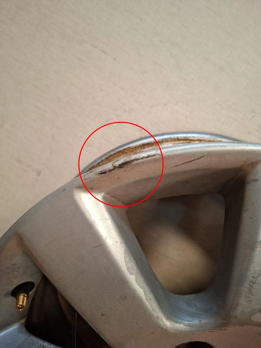 Jante frente esquerda OPEL Corsa C