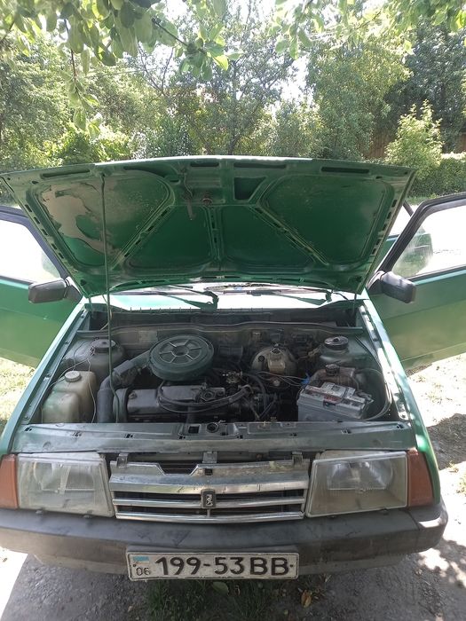 Продається гарний автомобіль. Ваз 2109.