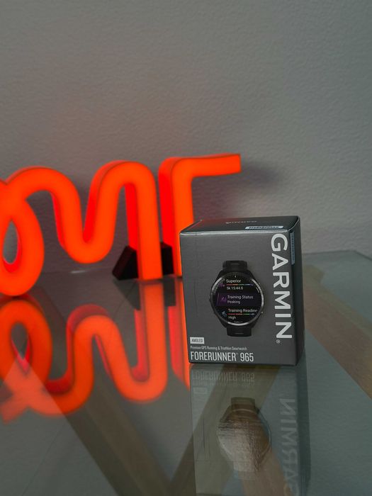 Garmin Forerunner 965 Black and Powder Gray