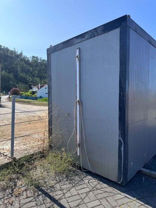 Contentor de escritório eletrificado