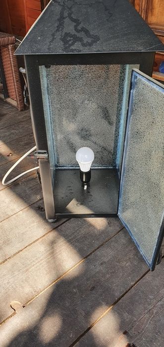 Lampa ogrodowa