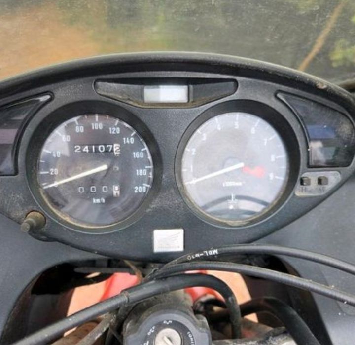 Honda NT 650 V Deauville