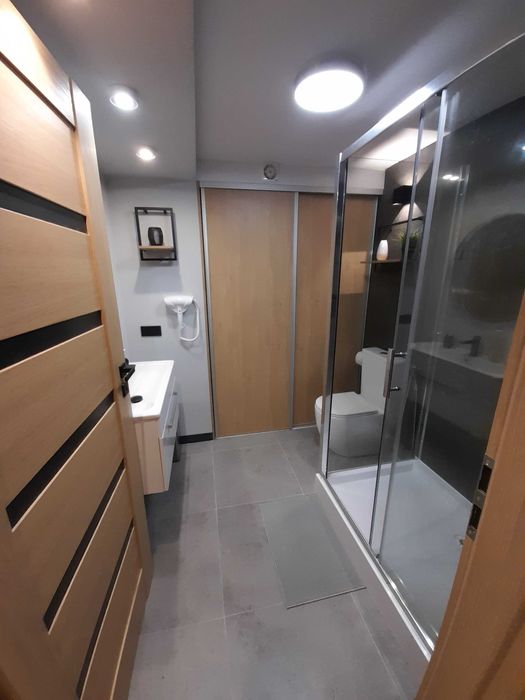 Apartament typu suite dla 4-5 OSÓB kwatery pracownicze noclegi Płock