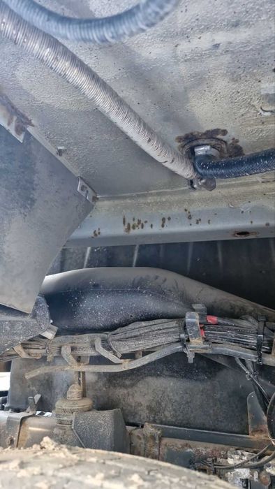 Сідельний тягач DAF XF105.460 під напівпричіп самосвал правий руль