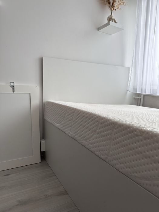 Łóżko białe 120x200 z materacem