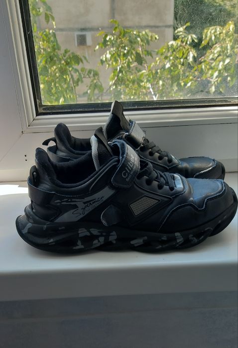 Красовки для хлопчика 37 р