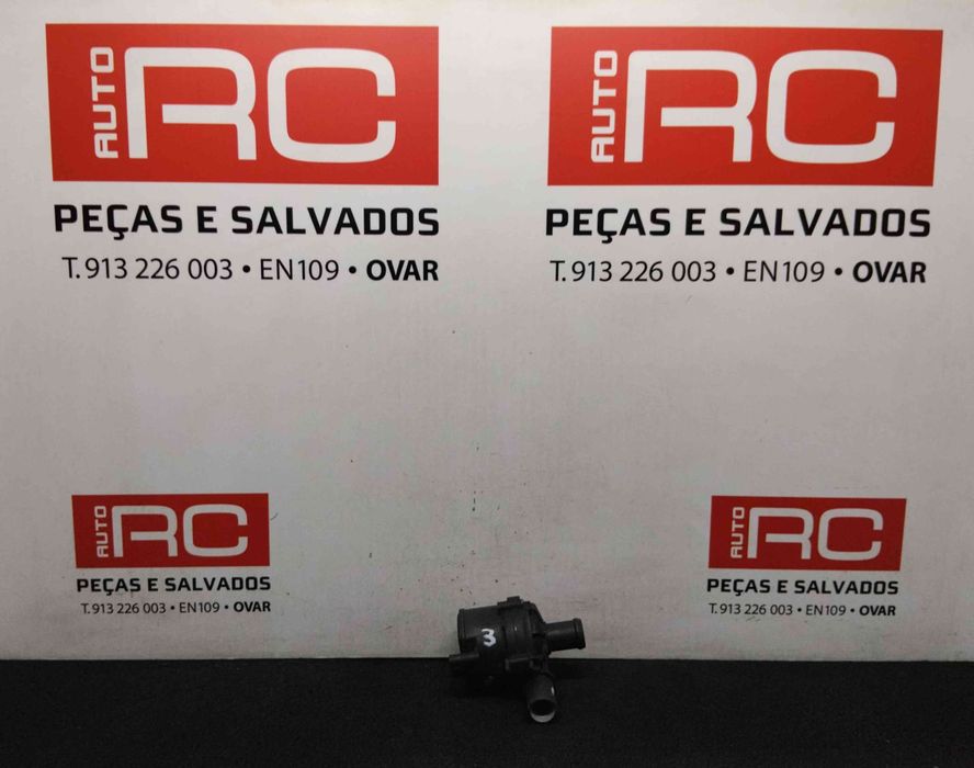 Bomba Água Adicional 2Q0965567A - SKODA OCTAVIA IV