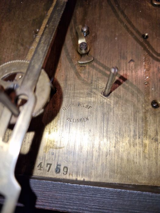 Часы напольные, старинные, антикварные.