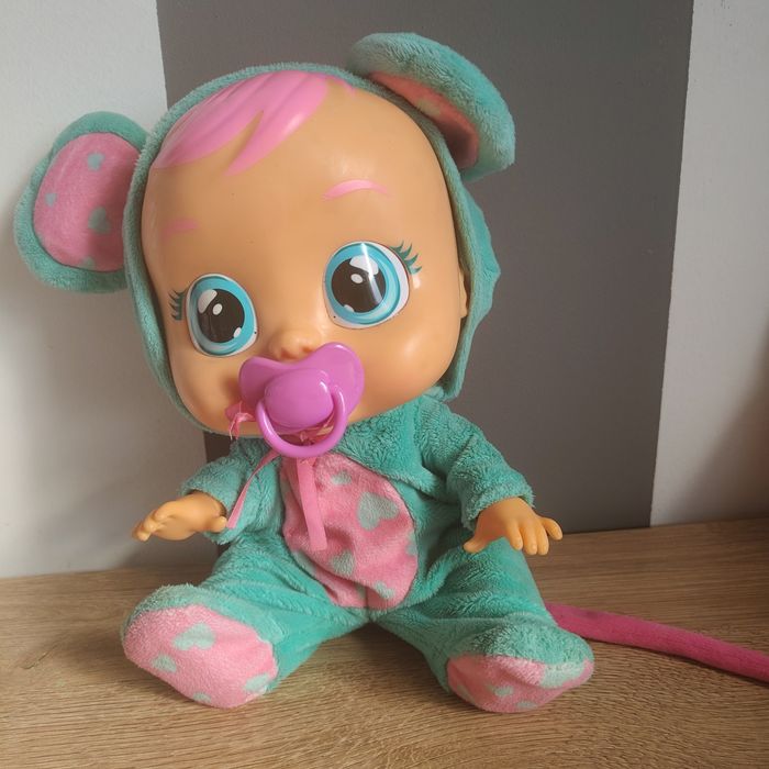 Płacząca lalaka - Cry Baby