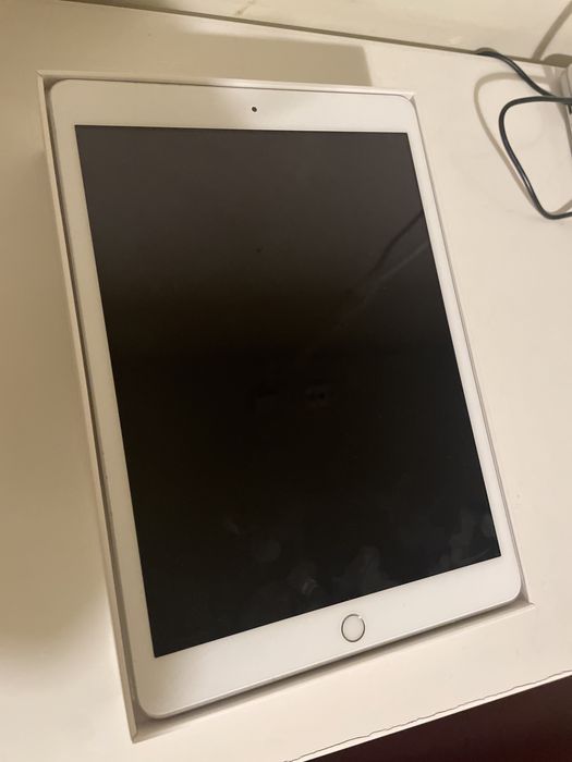 Ipad 7.ª geração (para peças)