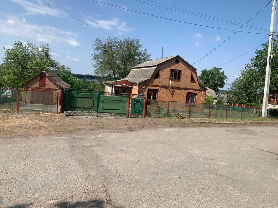 Продам будинок в м. Тетіїв 0672580684,0661391705. ТОРГ.