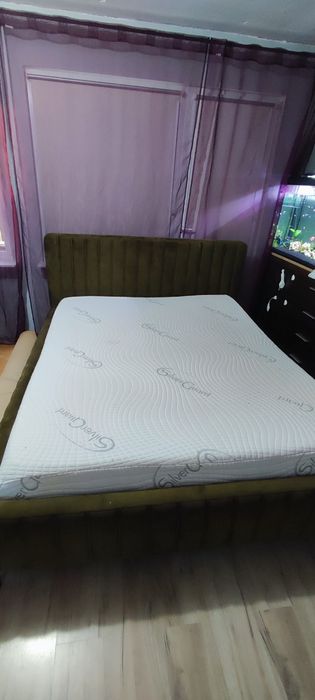 Łóżko 160x200 z materacem
