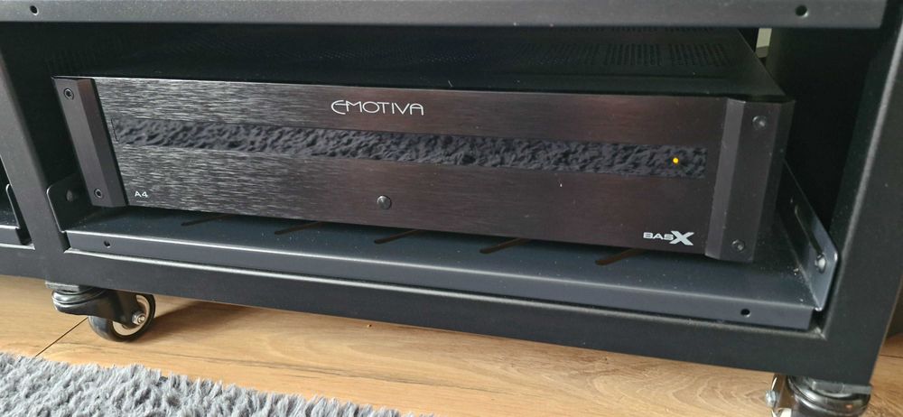 Emotiva BasX A4 Wzmac mocy 4-kan Gwarancja do 24.11.2028