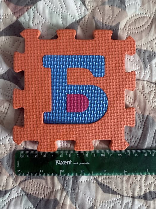 Дитячий килимок-пазл з літерами